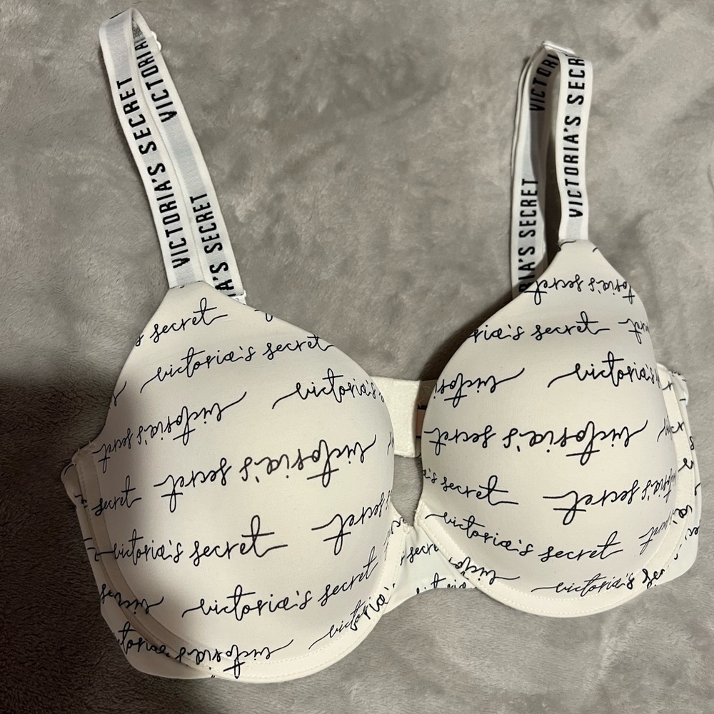 Victoria’s Secret Bra 34D